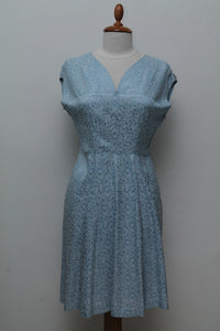 Lyseblå kjole med bolero i silkebrokade 1950