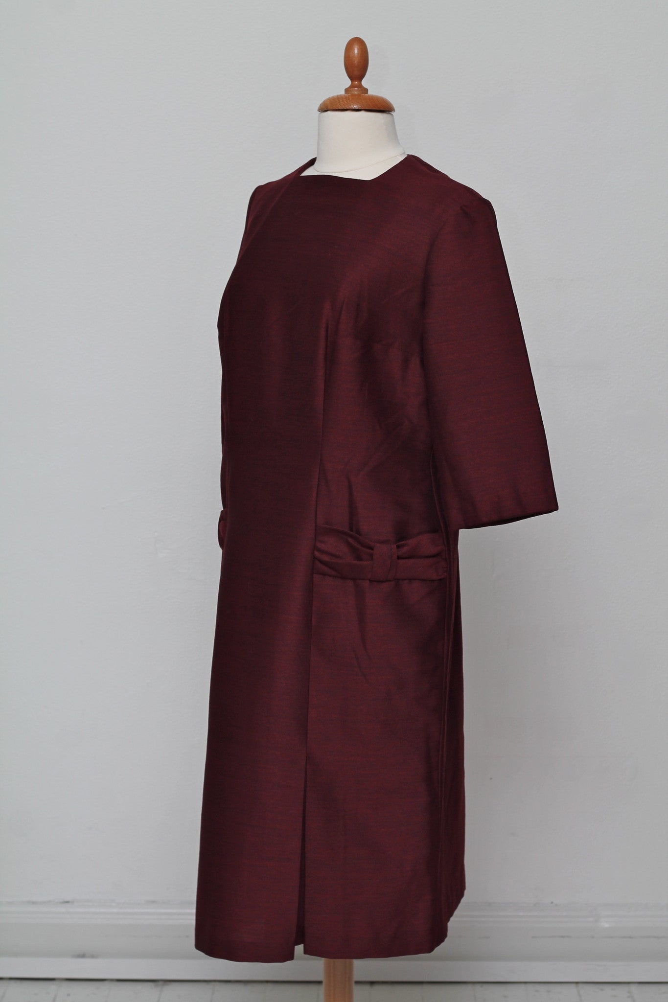 Vinrød cocktailkjole 1960. XL