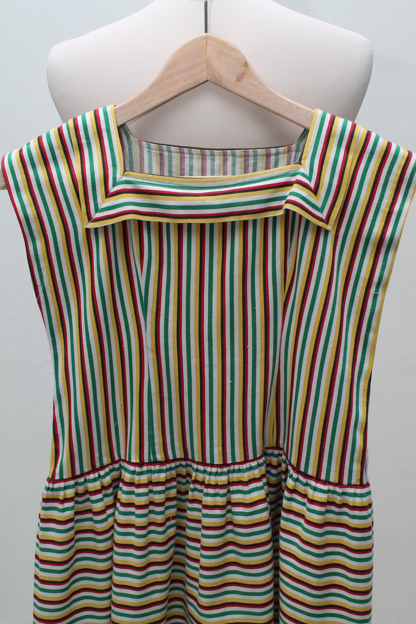 Sommerkjole, stribet 1950. Str. 14 år