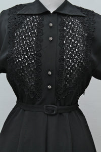 Sort selskabskjole med blonde 1950. M-L