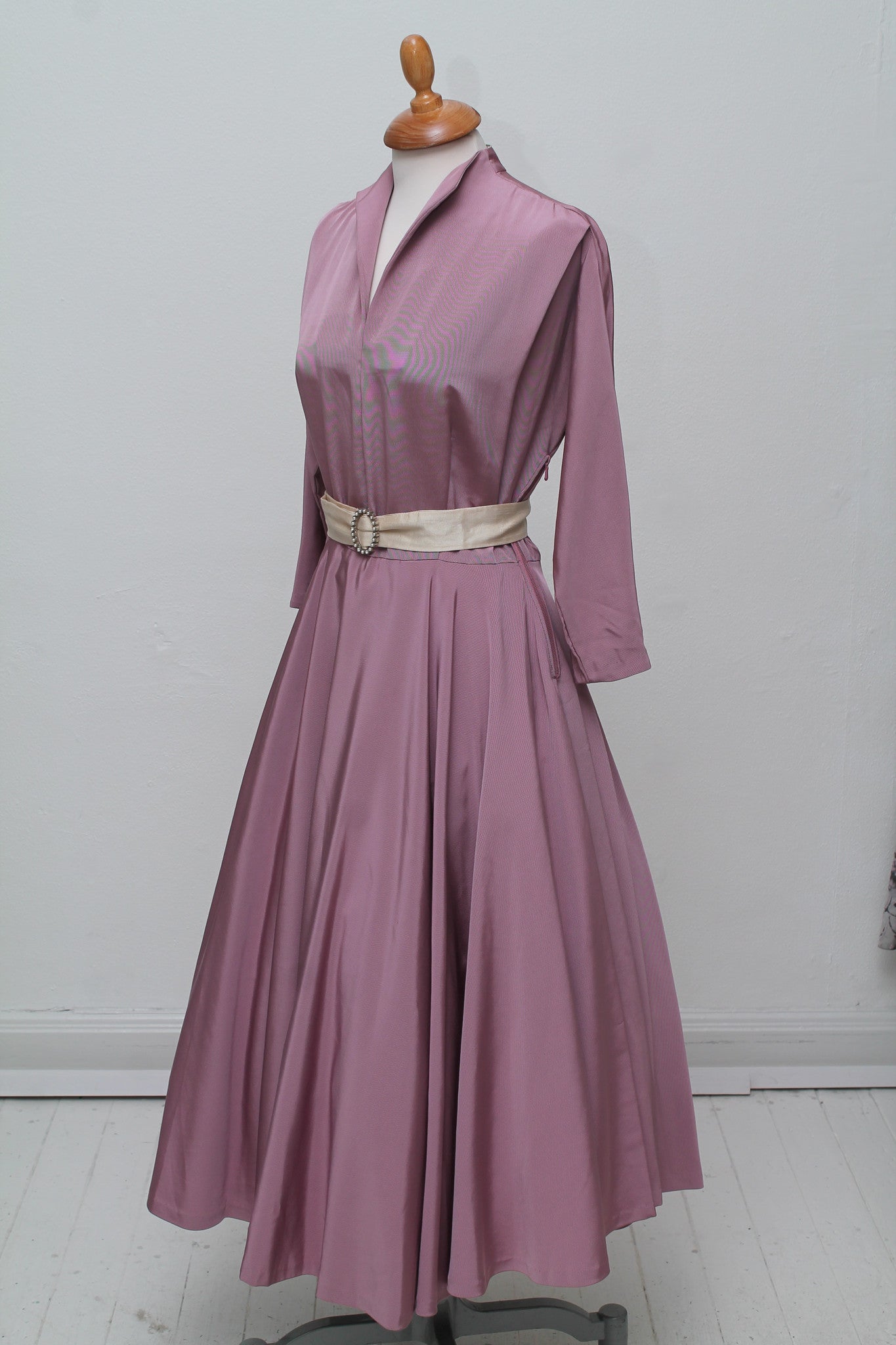 Rosa "New Look"selskabskjole 1950. M